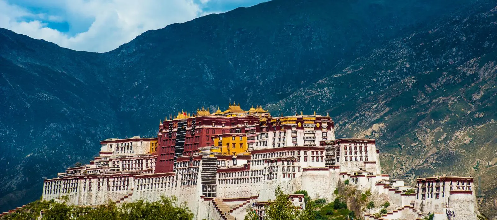 media/img/hero/landing_tibet.webp